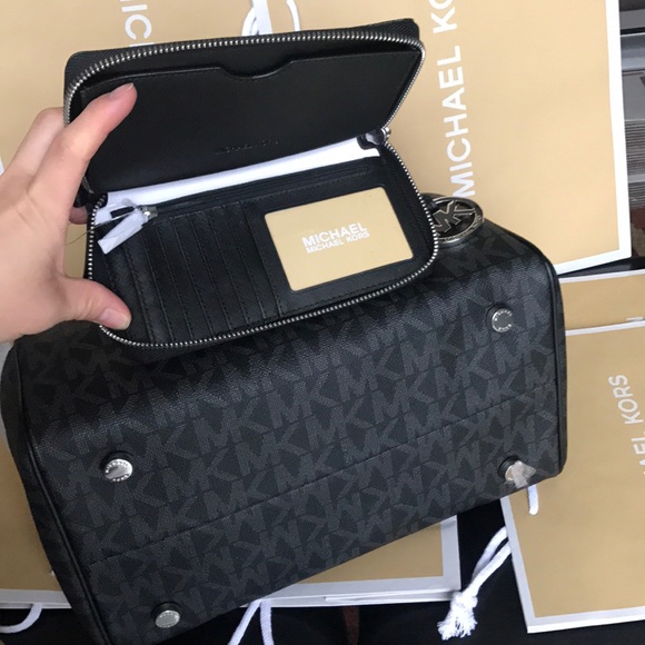 🌸⭐️Mk Grayson Satchel set⭐️crossbody/chain/black - Picture 3 of 7